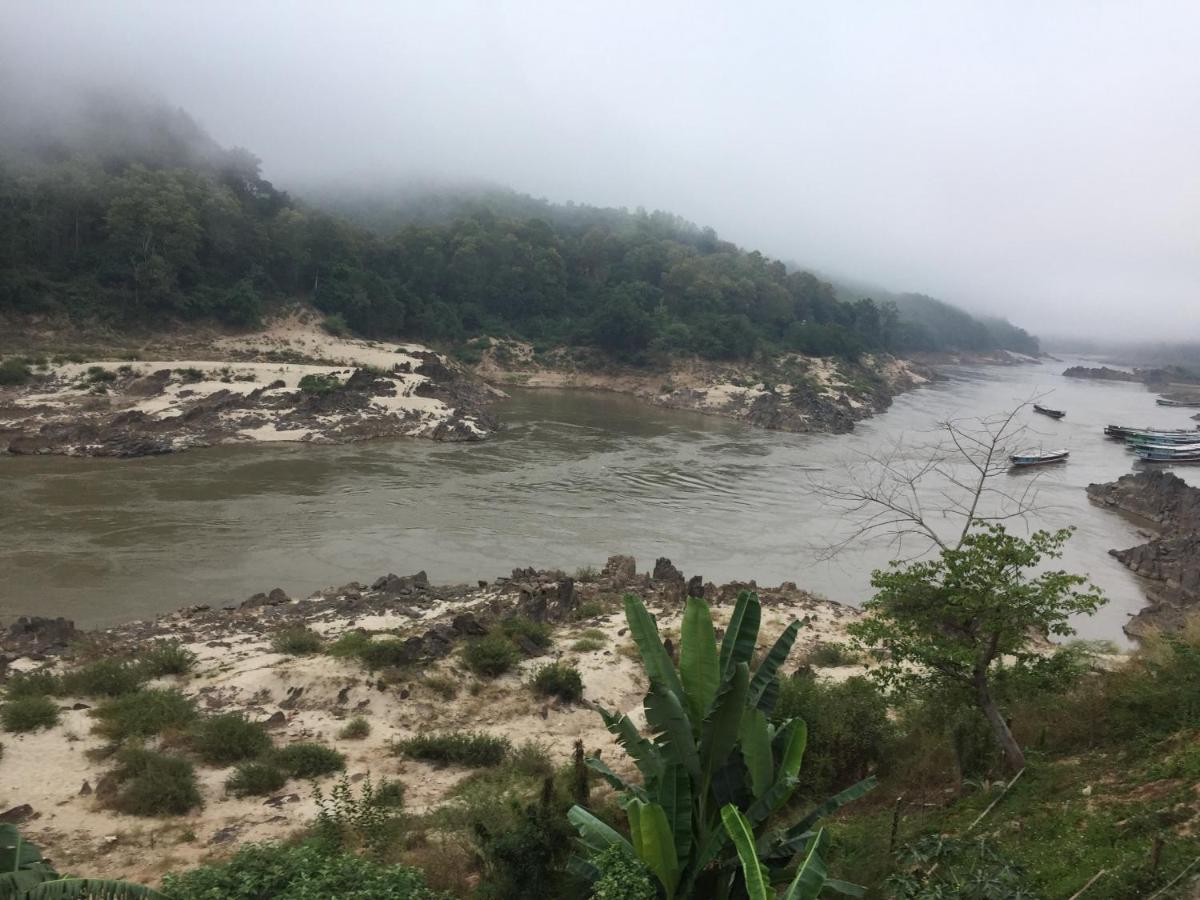 Апартаменты Mekong Backpackers Пакбенг Экстерьер фото
