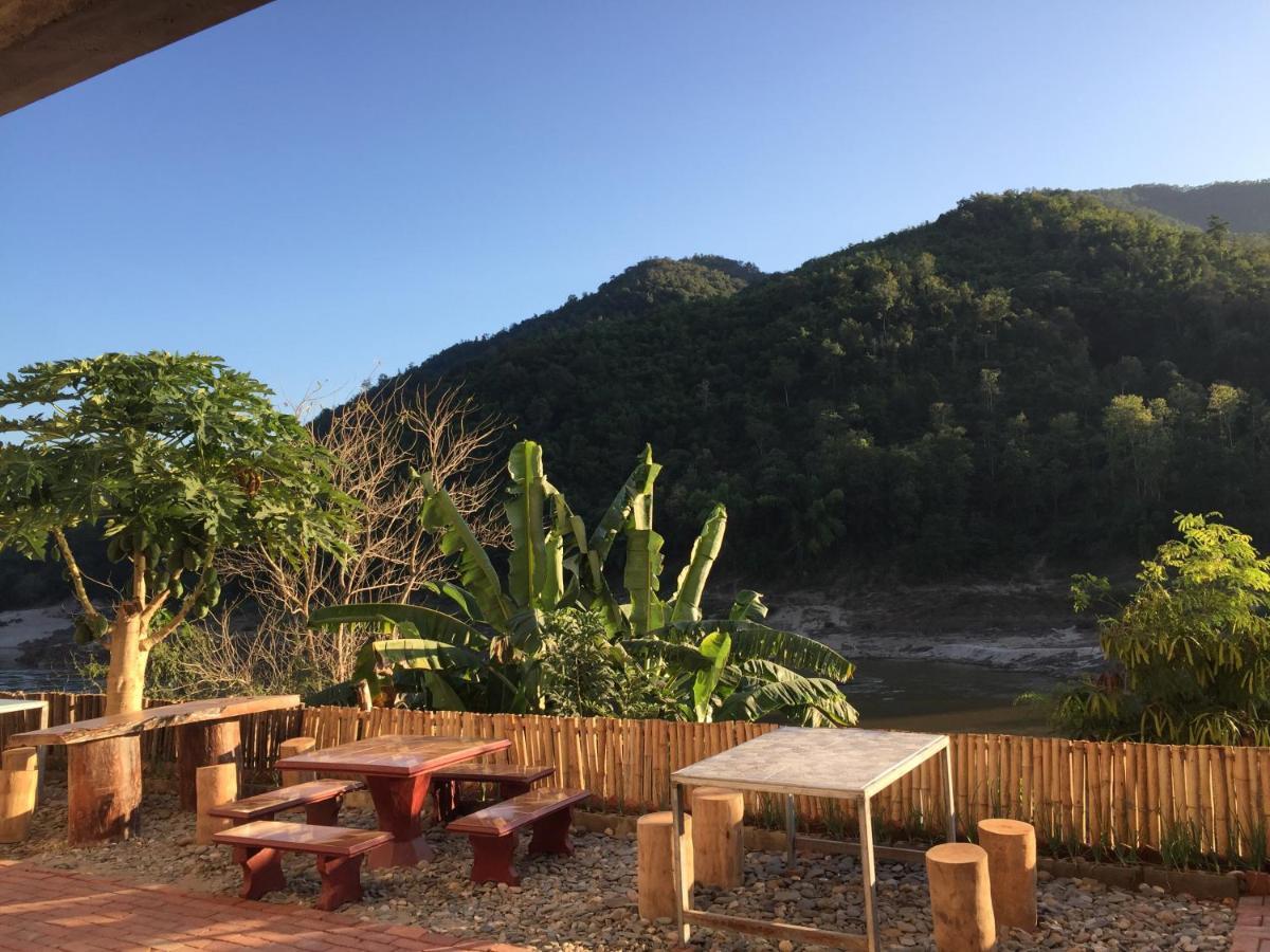 Апартаменты Mekong Backpackers Пакбенг Экстерьер фото